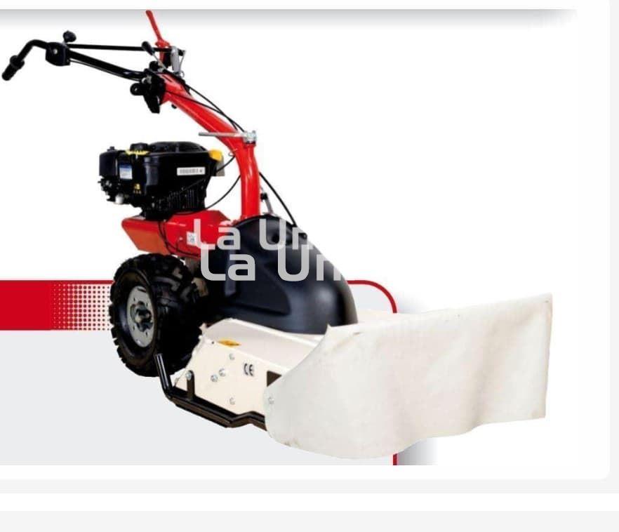 Desbrozadora de cuchillas flotantes 63 cm Motocultor Roteco - Imagen 1