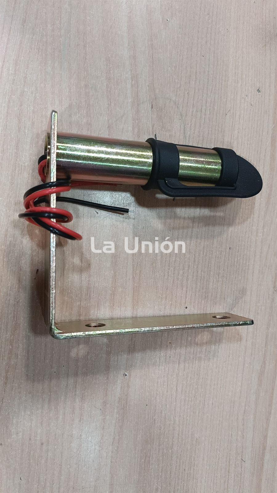 SOPORTE FAROLILLO CON CHAPA PARA ATORNILLAR - Imagen 1