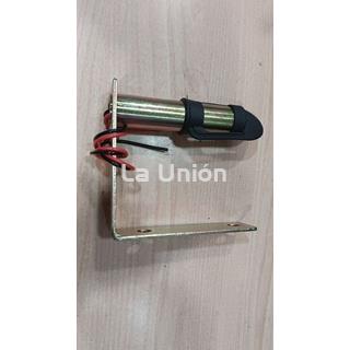SOPORTE FAROLILLO CON CHAPA PARA ATORNILLAR - Imagen 1
