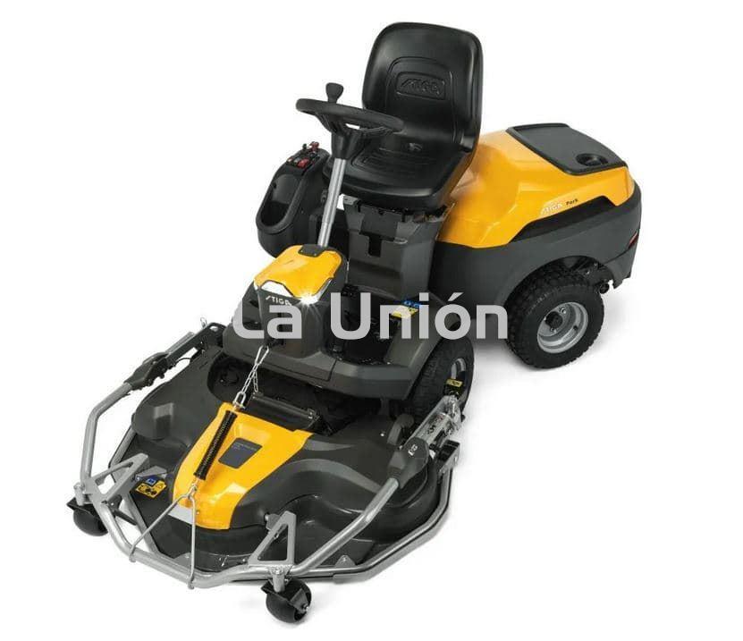 Tractor cortacésped de corte frontal Stiga Park 700 WX - Imagen 3
