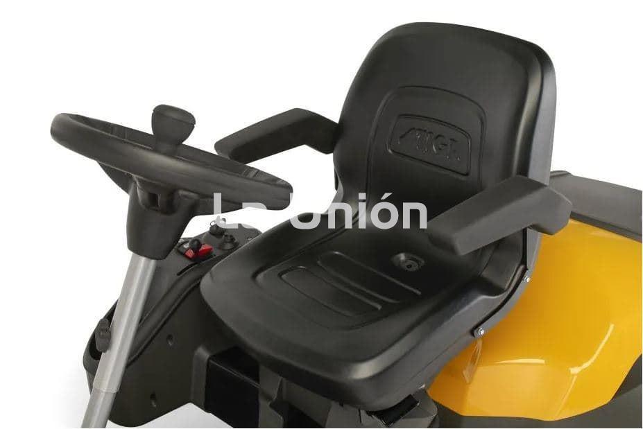 Tractor cortacésped de corte frontal Stiga Park 900 WX - Imagen 9