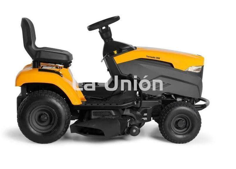 TRACTOR CORTACÉSPED DE GASOLINA STIGA TORNADO 398 MONTADO CON ACEITE - Imagen 3